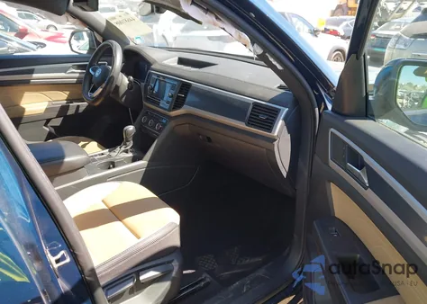 2023 Volkswagen Atlas Cross Sport 2.0T Se z USA, uszkodzony, nr VIN 1V2DC2CA8PC204903